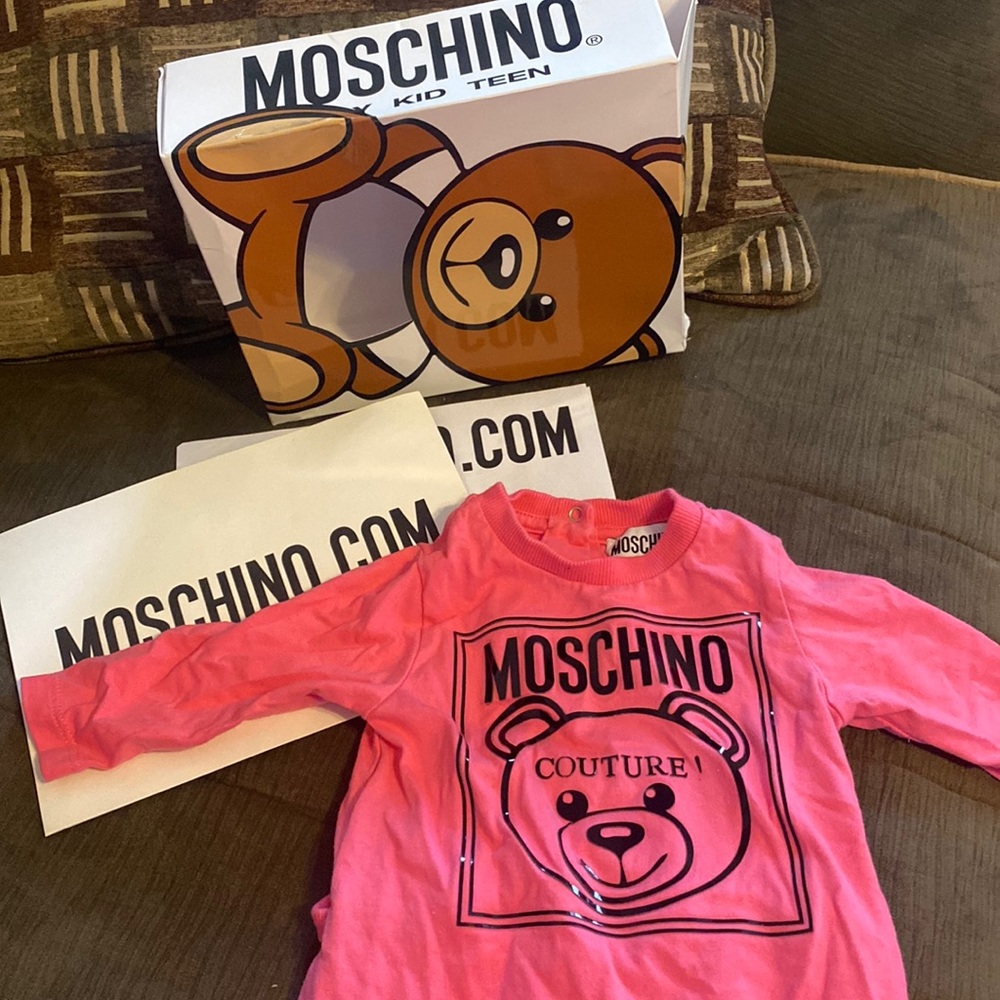 Like new Moschino baby 0-3 months